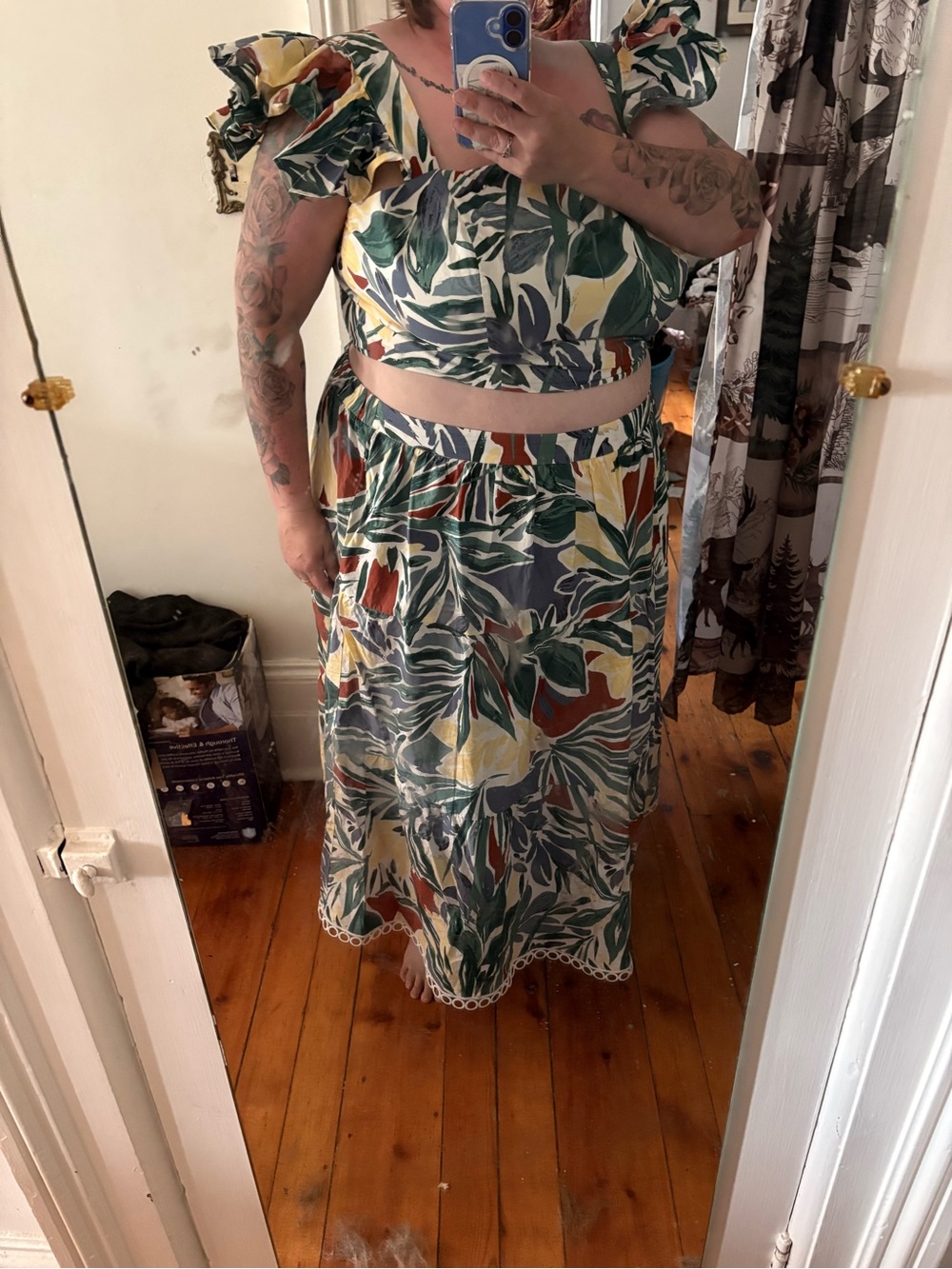 Elouqoui Leaf Print Maxi Skirt set  - Green Multi